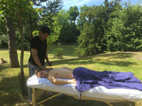 atelier Reiki, massage, soin énergétique Atelier Reiki, massage et soin énergétique - GRATUIT<br> - Massage Party + Picnic sur l'Ile du Lac du Bois de Boulogne Dimanche 09 Aout 2015