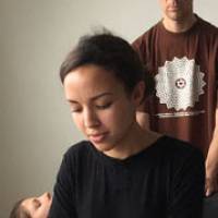 Participant atelier reiki massage soin énergétique